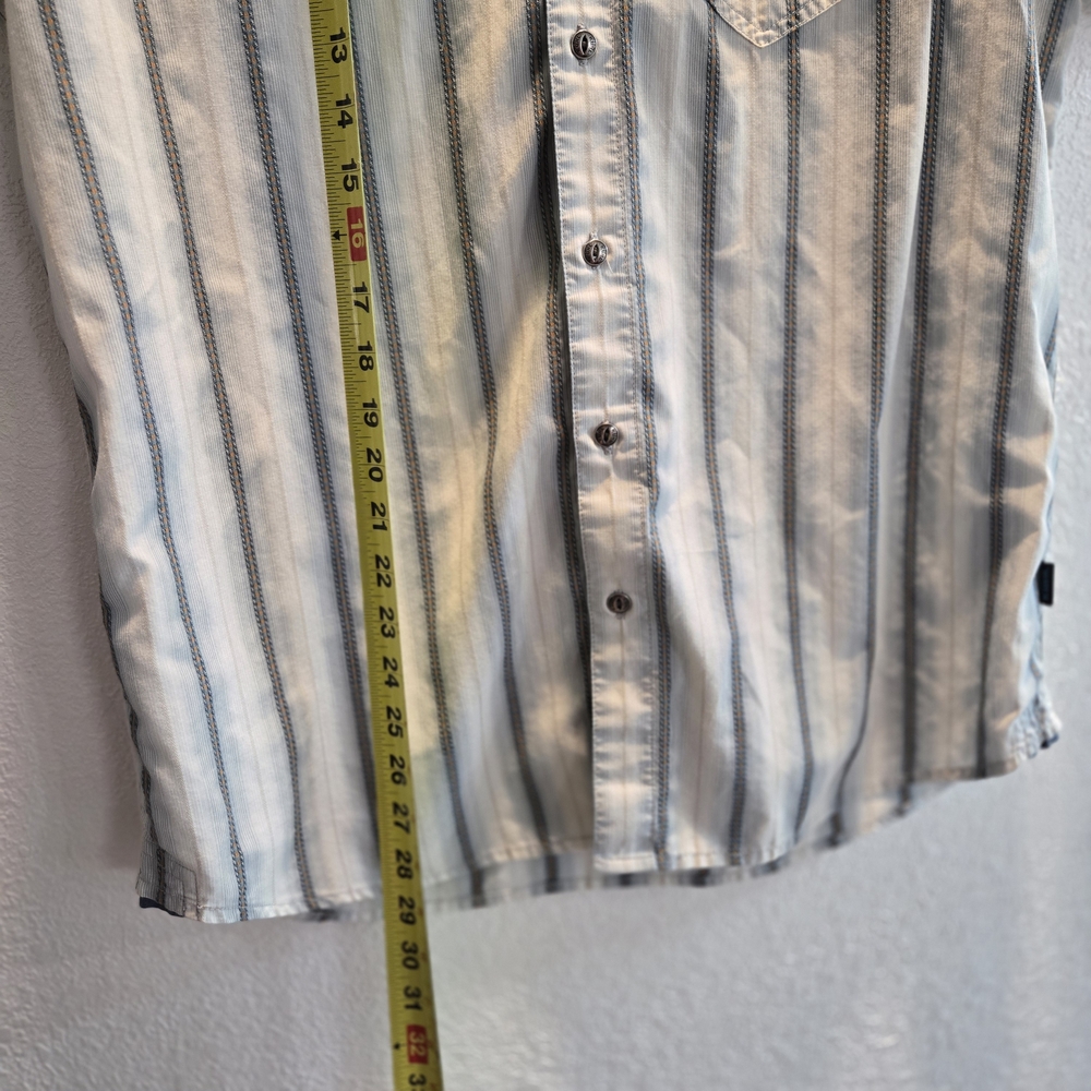 Kuhl Blue and Gray Striped Button-Down Shortsleeve Size Lg‎ Outdoor - Picture 7 of 11